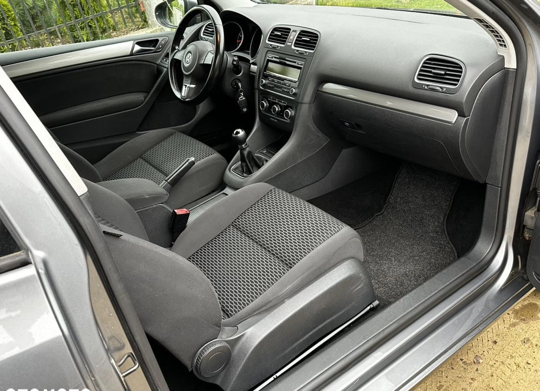 Volkswagen Golf cena 22900 przebieg: 202000, rok produkcji 2009 z Słupsk małe 781
